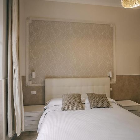 Mirabilia House Hotel โรม ภายนอก รูปภาพ