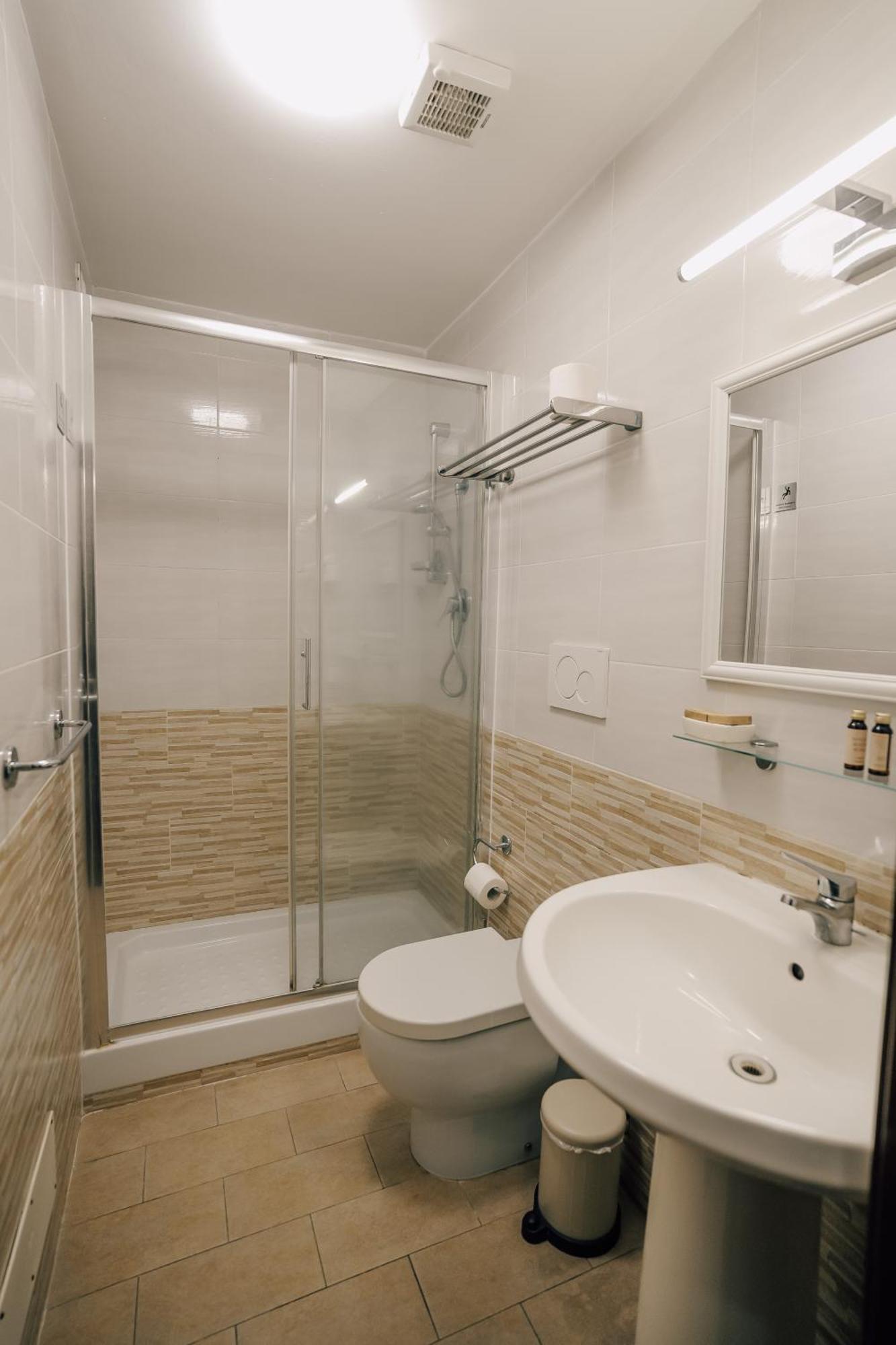 Mirabilia House Hotel โรม ภายนอก รูปภาพ